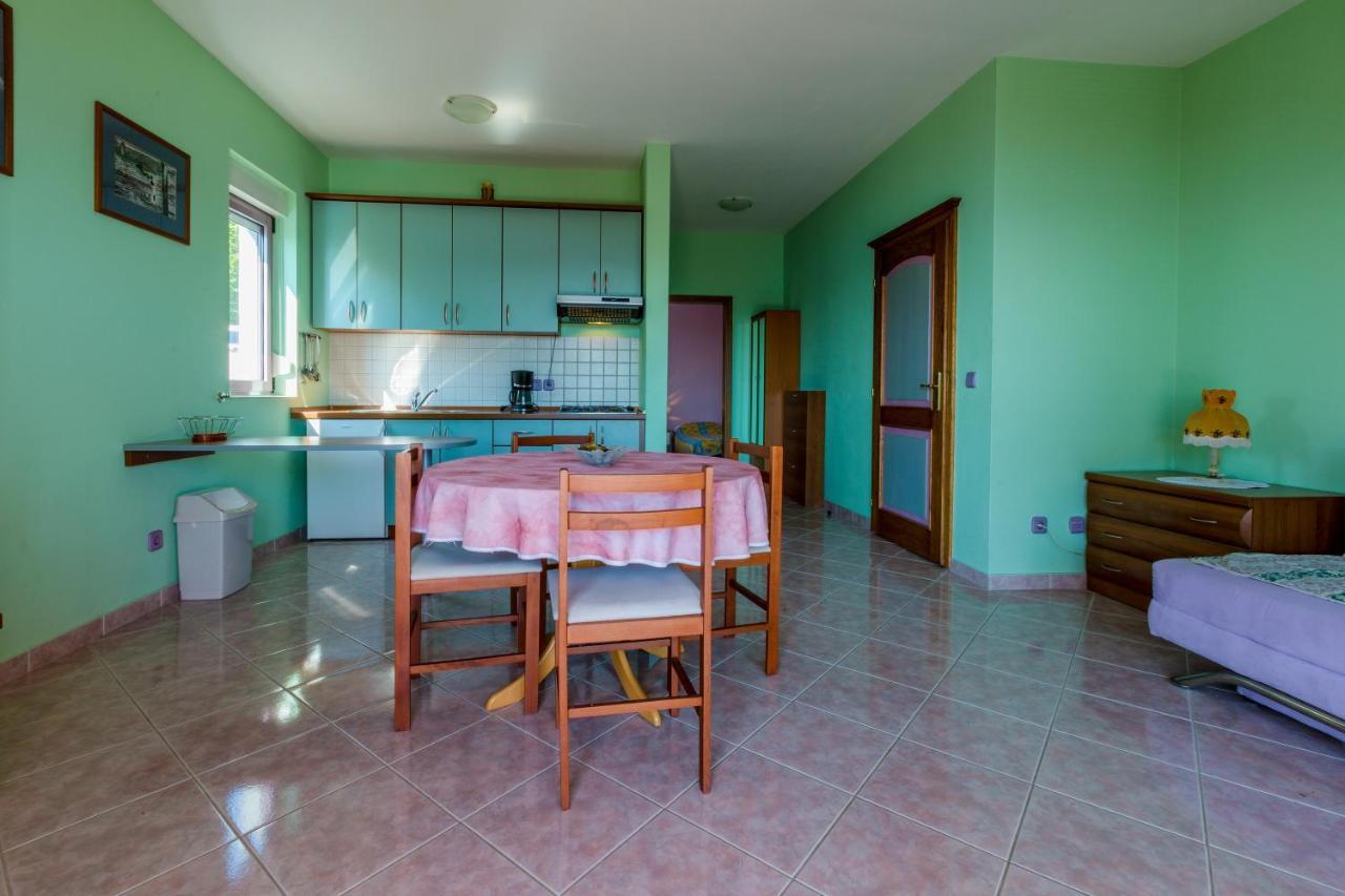 Apartmani Rino Dramalj Exterior photo