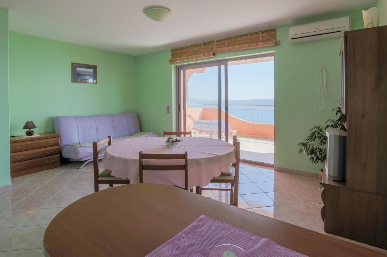 Apartmani Rino Dramalj Exterior photo
