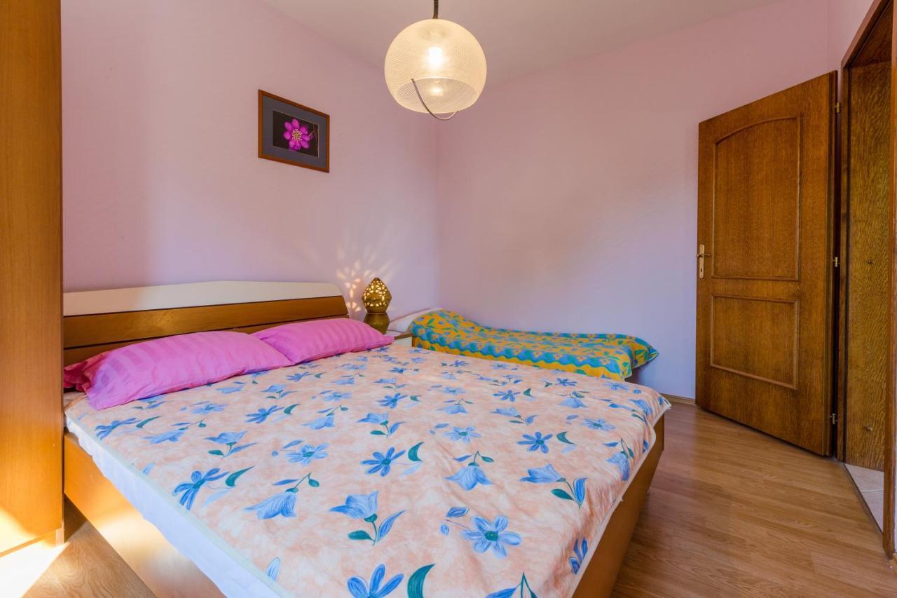 Apartmani Rino Dramalj Exterior photo